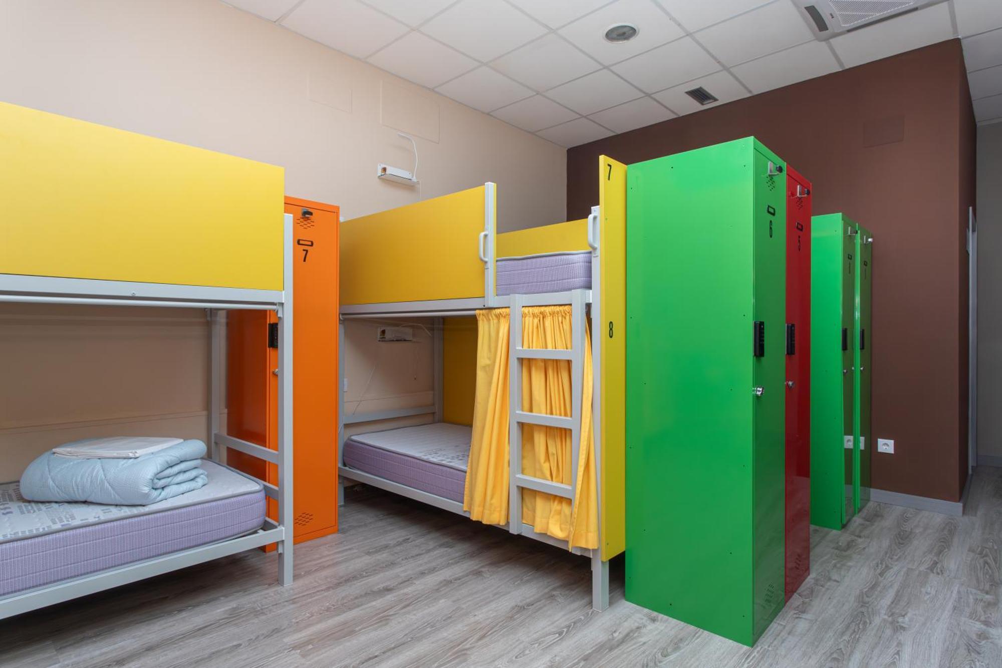 Albergue Hostel Льянес Экстерьер фото