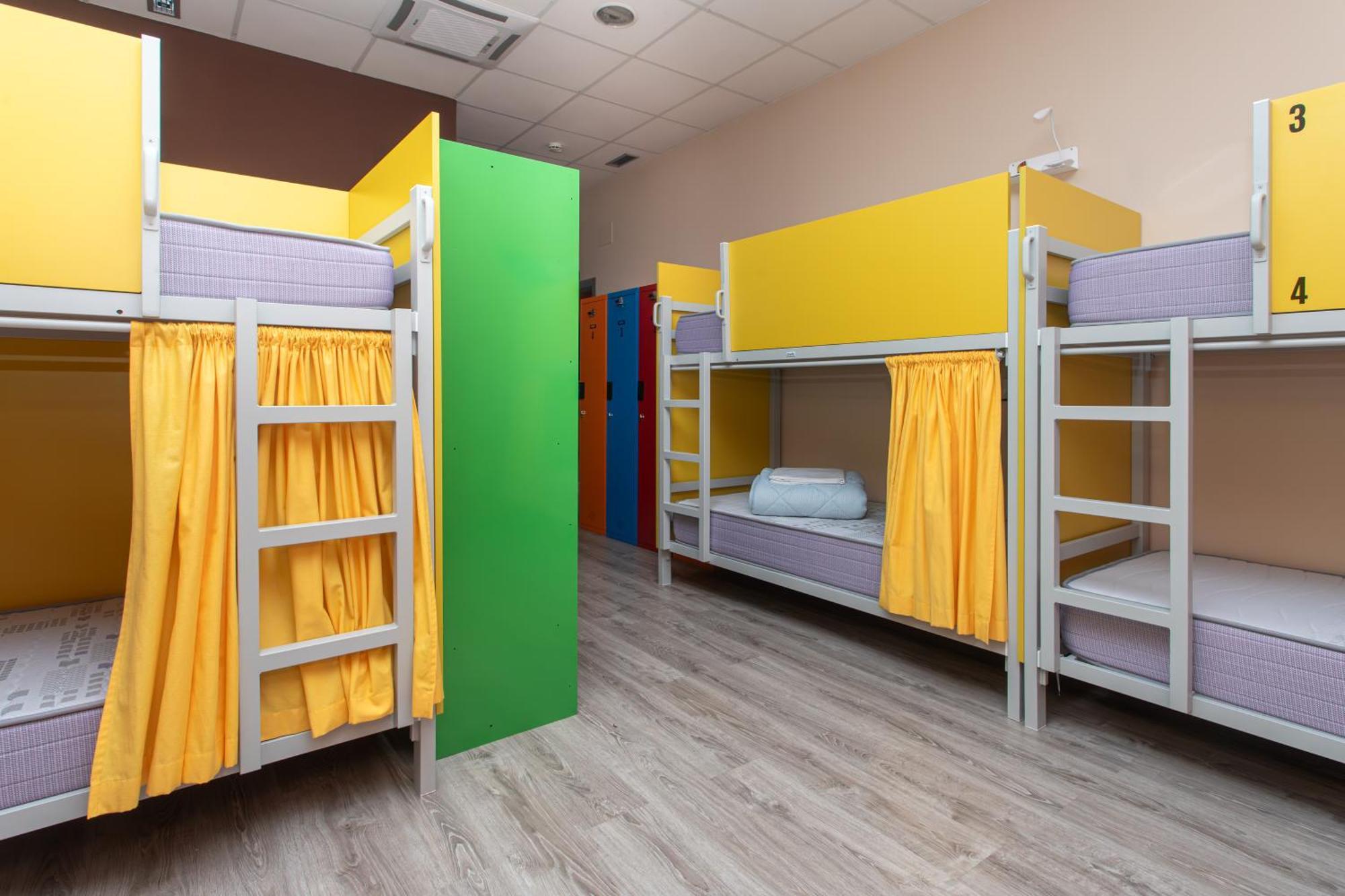 Albergue Hostel Льянес Экстерьер фото