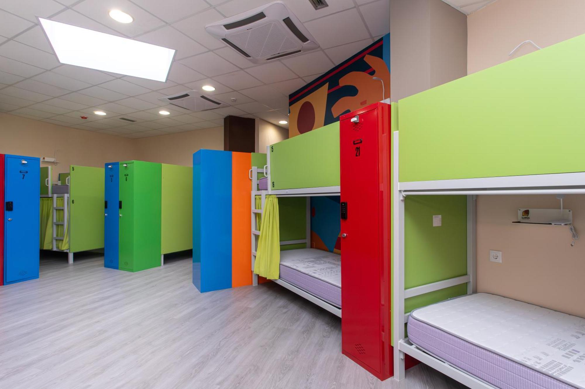 Albergue Hostel Льянес Экстерьер фото