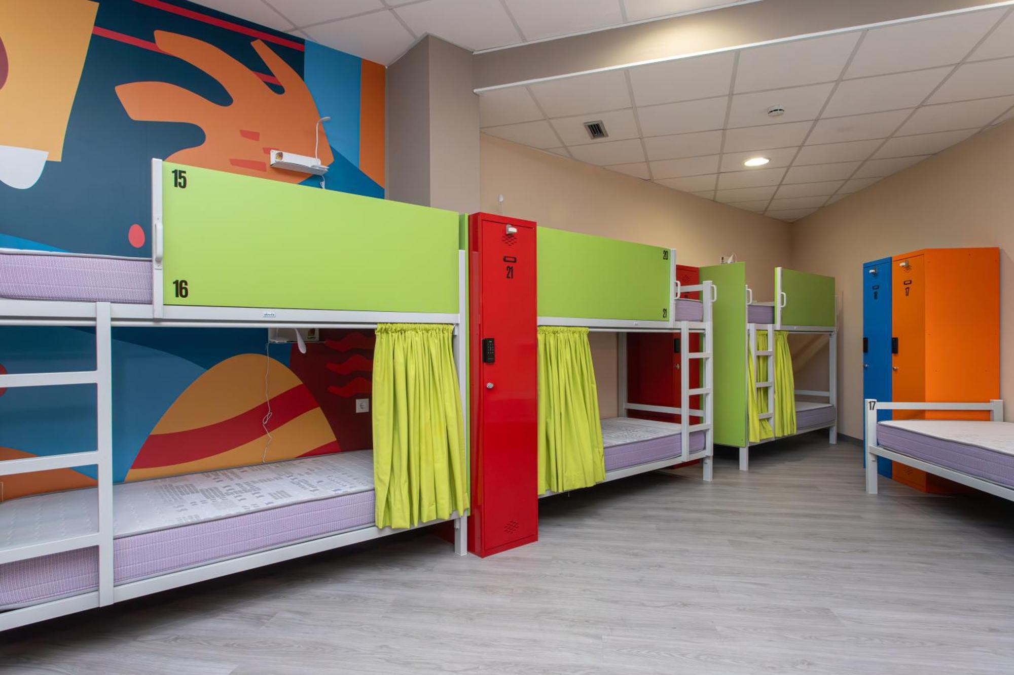 Albergue Hostel Льянес Экстерьер фото