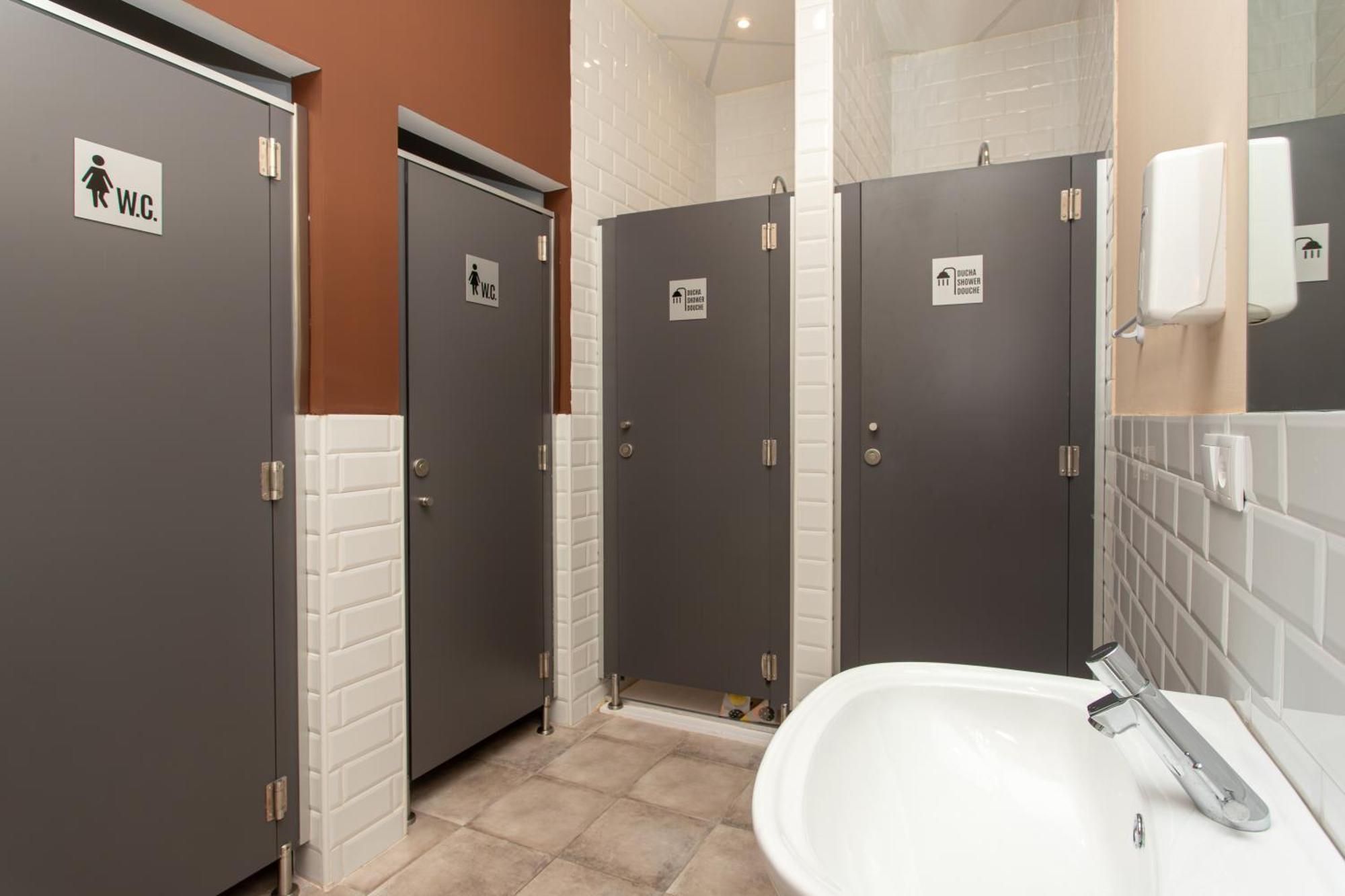 Albergue Hostel Льянес Экстерьер фото