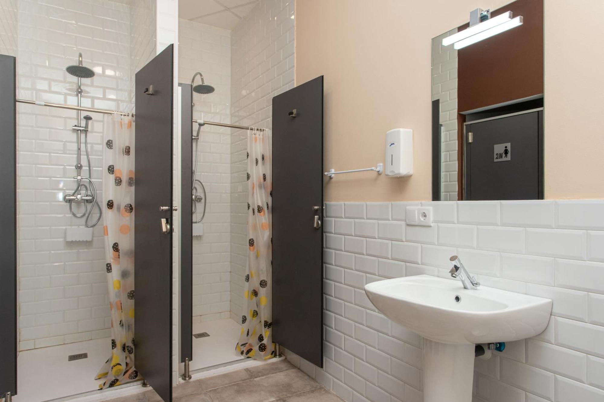 Albergue Hostel Льянес Экстерьер фото