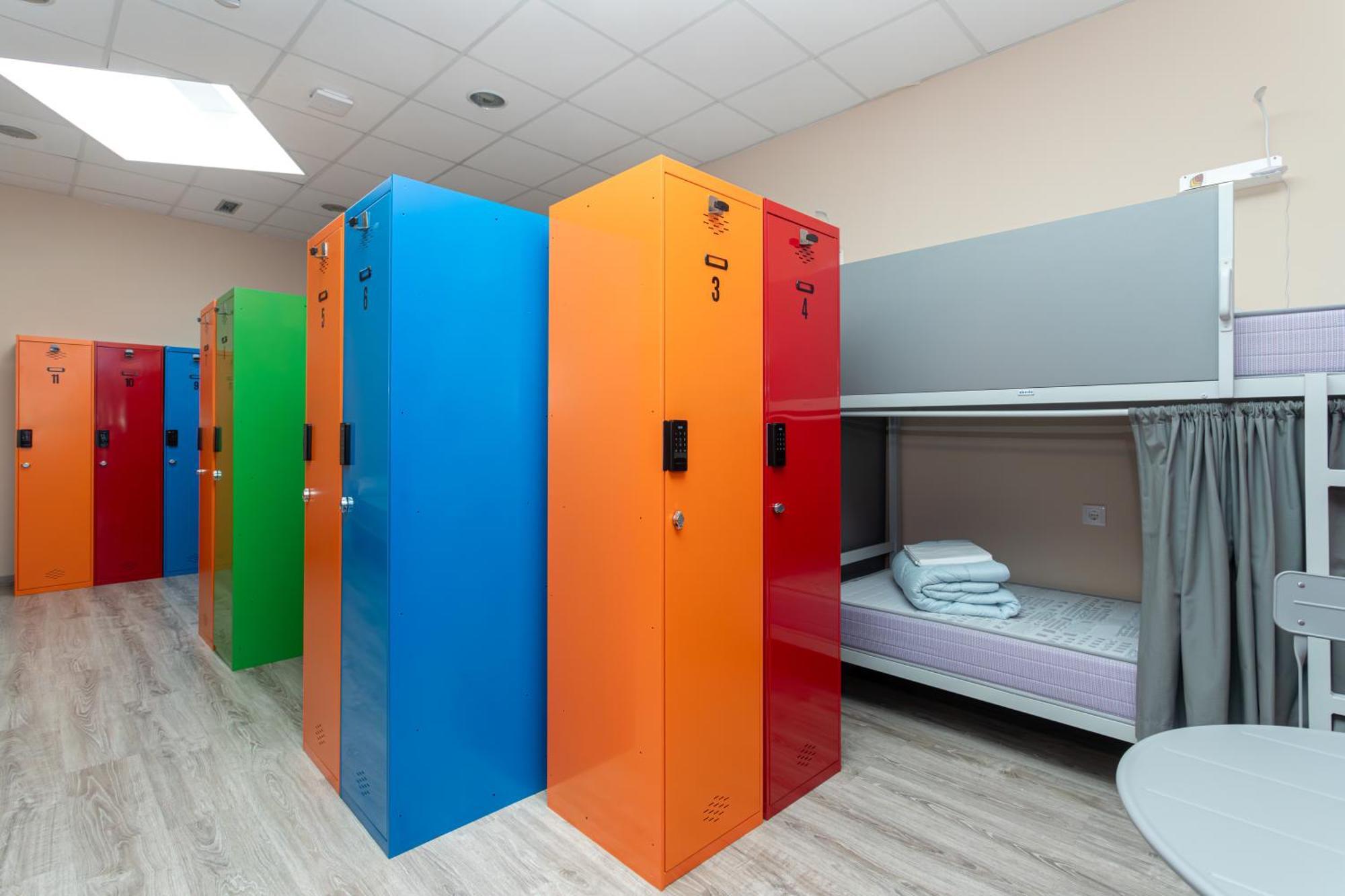 Albergue Hostel Льянес Экстерьер фото